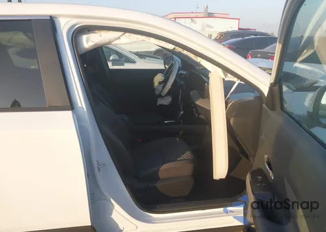 2025 Nissan Kicks Sv Intelligent Awd z USA, uszkodzony, nr VIN 3N8AP6CB0SL428791